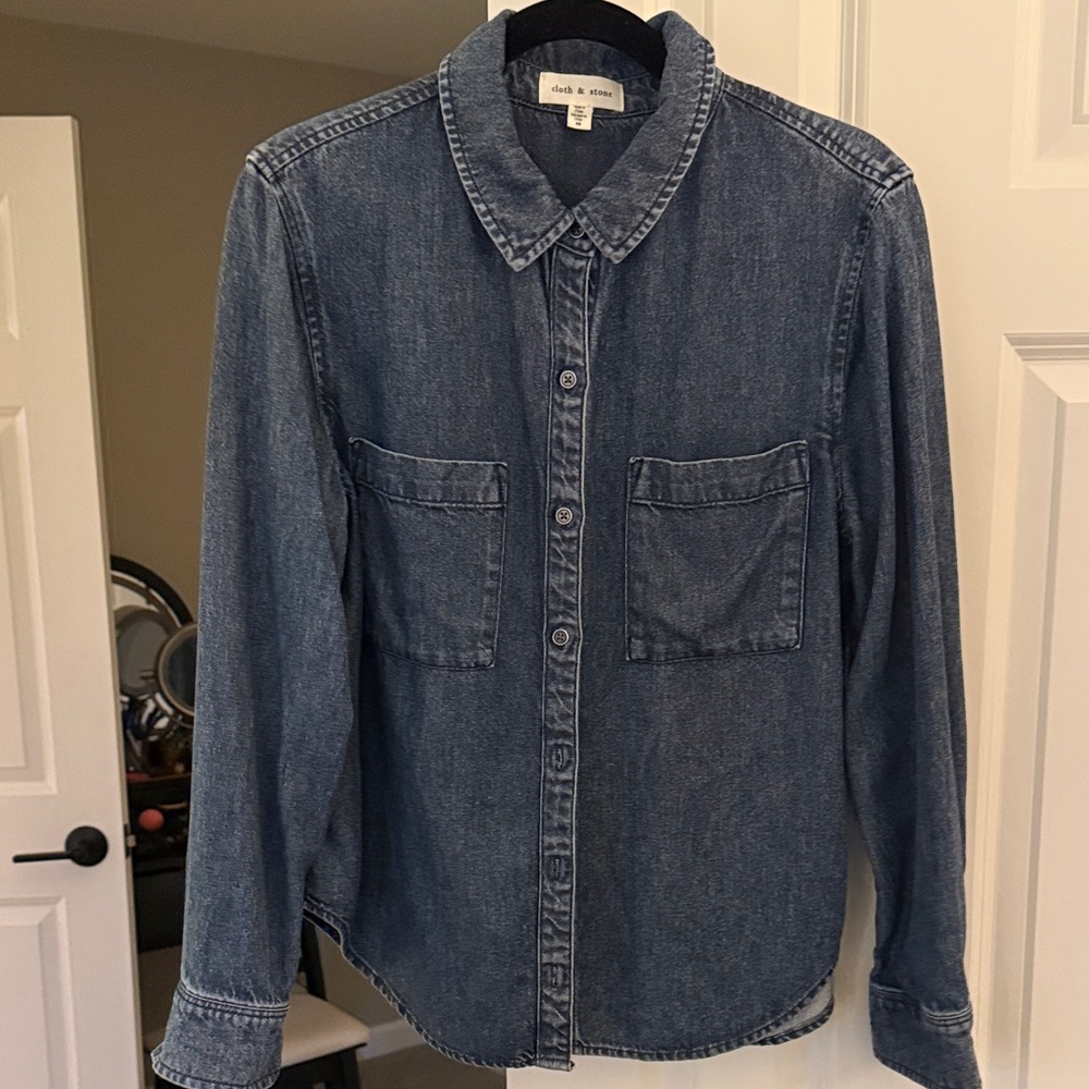 Cloth & Stone Denim Button Down Shirt